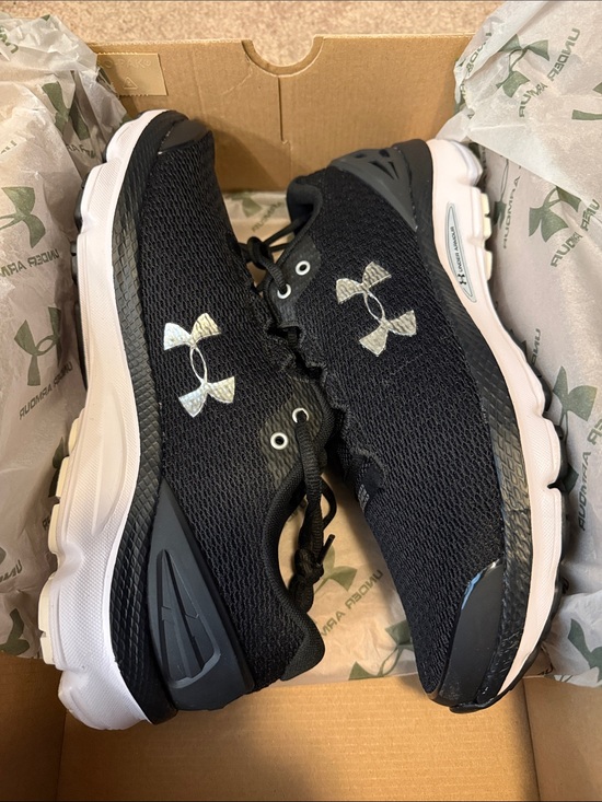 Under Armour Other - Under Armour Black and White Men's Athletic Sneakers
